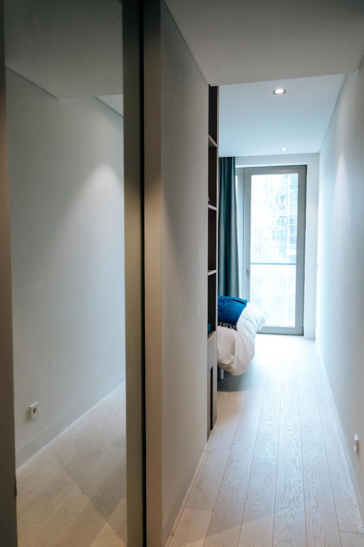 Luxe - Modern & Spacious 2br With Balcony View