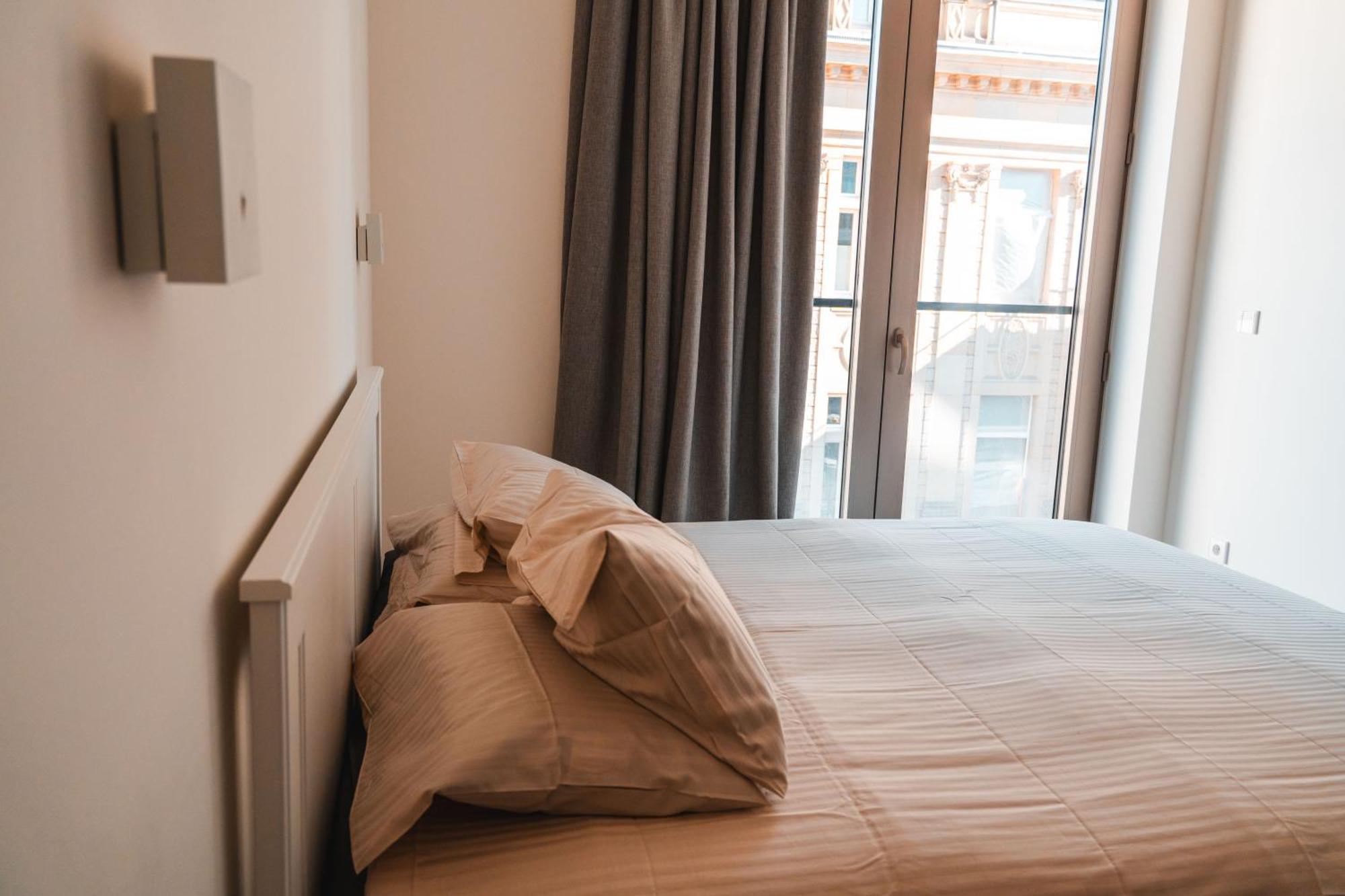 Apartment Luxe - Modern & Spacious 2br With Balcony View Luxemburg